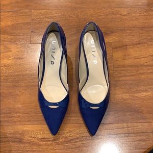 Unisa Blue Low Point Toe Heels